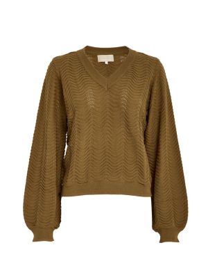 Ruthia V LS pull 3329